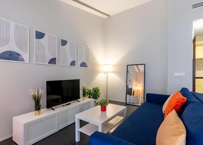 C2 Apartment With Terrace In The Arenal, Cathedral