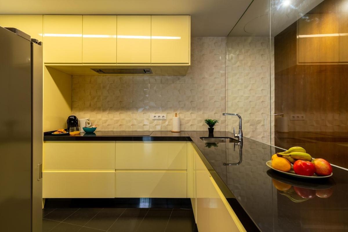 C2 With Terrace In The Arenal, Cathedral Appartement